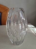 Hibátlan, modern csiszolású, Beyer német ólomkristály váza, magassága 17cm, átmérője a hasánál 9cm