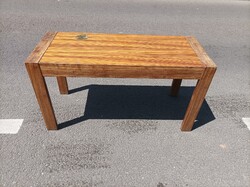 Mid century formatervezett dohányzóasztal, zebrano furnérral