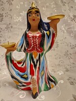 Üzbegisztáni népviseletes szépség kerámia gyertyatartó 24 cm