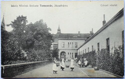 Temesvár / Józsefváros - Iskolanővérek Intézete  - Udvari részlet    antik fotó képeslap