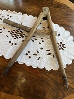 Több, mint 100 éves asztalos körző sablonokkal eladó