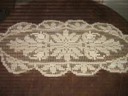 Csodaszép antik ekrü csipke terítő