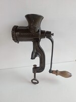 Régi Magyar Express öntött vas húsdaráló