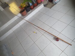 Retro bambusz horgászbot orsóval