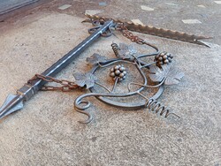 Kézműves Egyedi kovácsoltvas bor szőlő fürt pince borász borozó cégér reklám