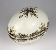 1X595 Nagyméretű, vajszínű, Sissy mintás Zsolnay porcelán tojás bonbonier 15.3 cm