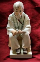 Szalonnázó juhász nagy méretű jelzett Zsolnay porcelán!