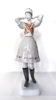 Hollóházi pártás lány, menyecske, porcelán figura, 30,5 cm