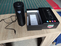 Tag Heuer Bluetooth hangfal FM rádió zseblámpa TF kártya olvasó