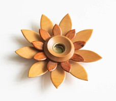 Mid-century modern design lótusz virágkehely formájú fa gyertyatartó