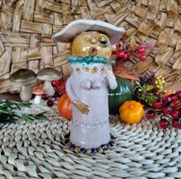 Csavlek Etelka jelzett iparművészeti kerámia nő