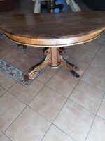 Bővíthető régi asztal