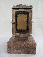 Bronz mécsestartó márvány talpon