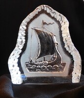 Nagy méretű svéd üveg levélnehezék - viking hajó