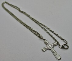 Hosszú ezüstnyaklánc gyönyörű antik ezüst kereszttel