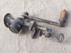 Régi daráló mákdaráló