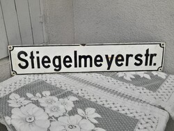 Német zománc domború utca tábla a 40-es évekből