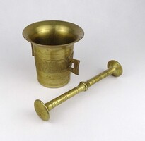 1X681 Antik, szögletes fülű, réz mozsár, törővel