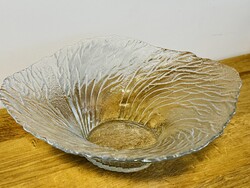 Pertti Kallioinen által tervezett Metsä (erdő) mintás egyedi üvegtál