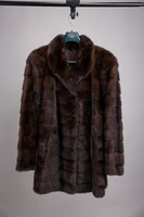 Női nerc bunda, L-es méret, szép állapotban.