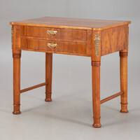 Biedermeier stílusú szalonasztal