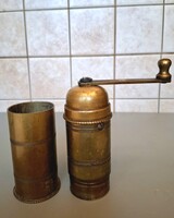 Antik sárgaréz kupolás bors örlő!