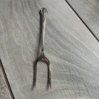 Gyönyörű régi ezüstözött sajtvilla (14,3x2,5 cm)