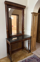 Ónémet stílusban készült restaurált tükör konzolasztallal és márvány-gránit lappal