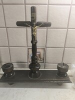 Álló feszület, kereszt réz korpusszal 2 gyertyatartóval   eladó!
