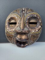 Ashanti afrikai gyöngyös famaszk (Ghána, 28 cm) – kézzel faragott, holdmaszk stílusban