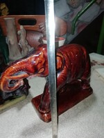 Kerámia elefánt a képeken látható állapotban