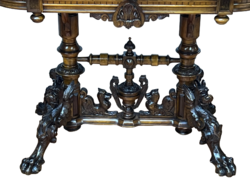 Neoreneszánsz szalonasztal