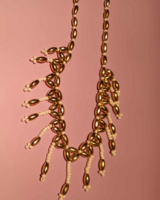 Nyaklánc + fülbevaló ,gyöngy fehér és arany   szett egyben eladó