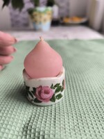 Porcelán virágos, kicsi gyertyatartó gyertyával eladó!