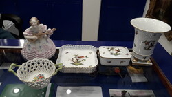 KÉZZEL FESTETT HERENDI MIX, KÖZTE DÉRYNÉ! EGYTÉTELBEN ELADÓ! JELZETTEK, HIBÁTLANOK, EREDETI DARABOK!