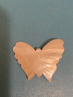 Very beautiful, white, pearl butterfly brooch. Never used. Collected by my aunt. Size: 4x4.5 cm