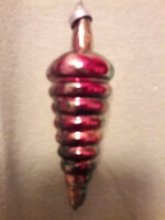 Karácsonyfa díszek gyűjtőknek:Régi 60-as évekbeli függő toboz hibátlan.8cm.