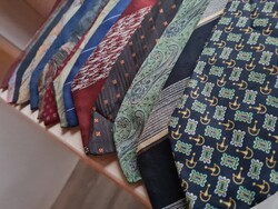 14 db-os magyar olasz cseh retro nyakkendő csomag selyem és poliészter kedves kis dobozban