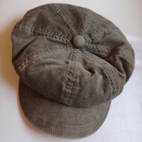 Bársony siltes,  khaki színű sapka- lány, női