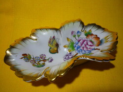 Herendi, Viktória mintás, szőlő levél kínáló.