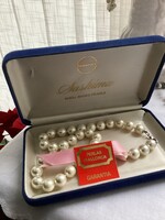 Mallorca gyöngy nyaklánc, egyenként csomózott, 925 jelzett ezüst szerelékkel.