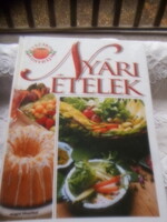 Nyári ételek 160 oldal