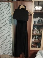 Alkalmi Fekete nyakba köthető kis fekete ruha kézi táskával