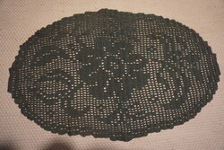 35x57 cm.-es, ellipszis alakú szürkeriselt dísz terítő eladó.