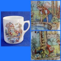 Zsolnay  "Békakirály" mese motívumos ,szoknyás porcelán bögre 1925 -től