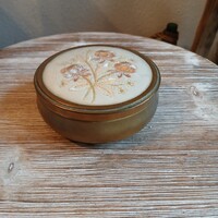 Elegáns régi fém ékszertartó doboz (4,5x10,5 cm)