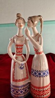 Hollóházi porcelán szobor / pletykás lányok