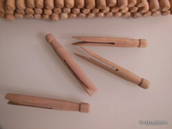 RUHACSIPESZ - ÚJ - USA - FA - RETRO - 11 x 1,5 cm - KEMÉNYFA  - HIBÁTLAN