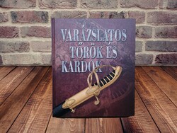 Reviczky Béla - Varázslatos tőrök és kardok