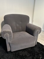 Fotel, szegecselt fotel, vintage fotel, design, szürke fotel